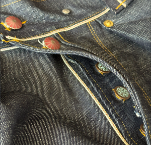 Fly Buttons